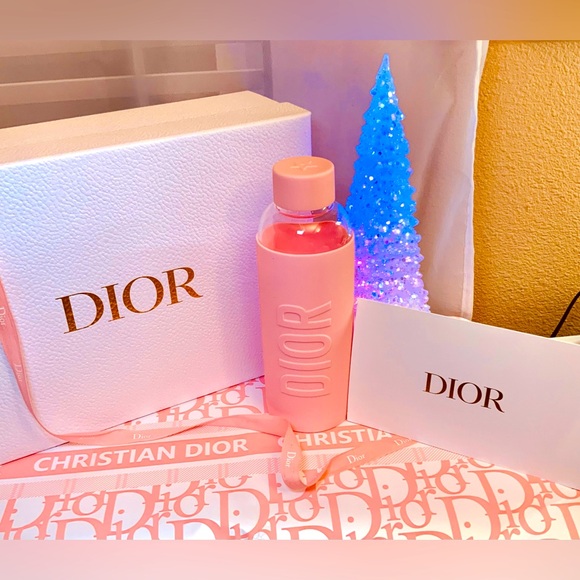 Dior Glass Water Bottle with Pink Silicone Cover Traveling - Picture 2 of 13